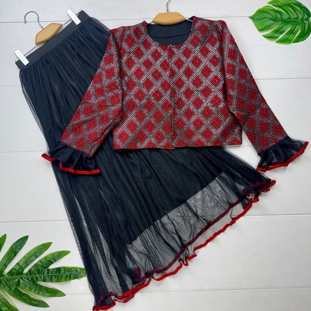 مشخصات کت و دامن مجلسی گل بانو