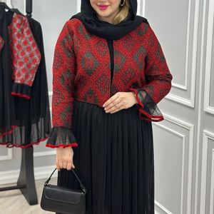 خرید انلاین کت و دامن مجلسی گل بانو