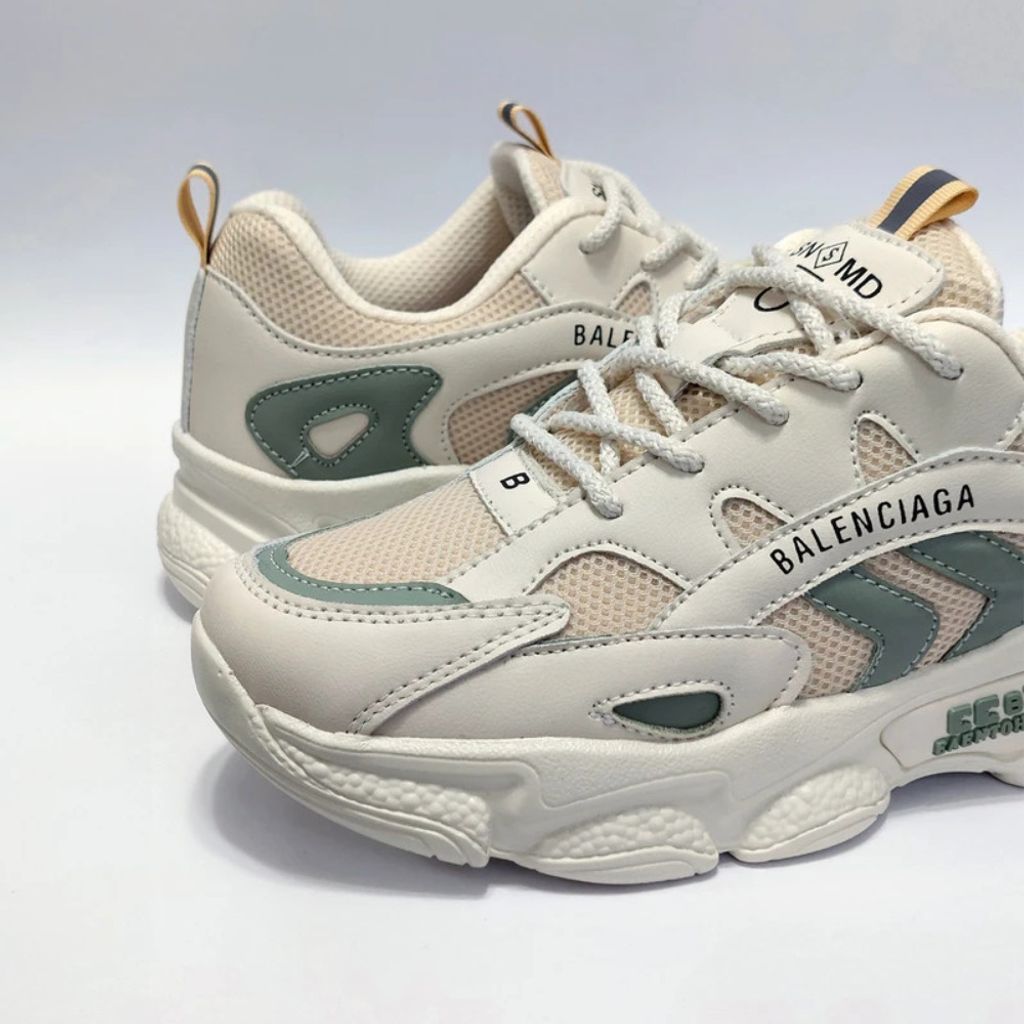 خرید اینترنتی کتونی اسپرت بالنسیاگا Balenciaga کیفیت بالا