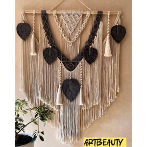 اویز مکرومه بافی ریسه دار طرح داربو