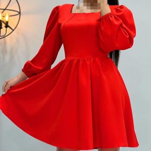 پیراهن مجلسی عروسکی پشت باز