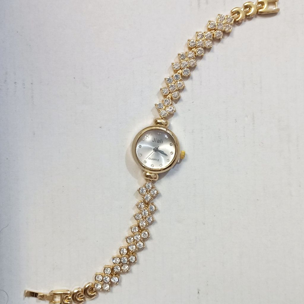 قیمت ساعت مجلسی زنانه