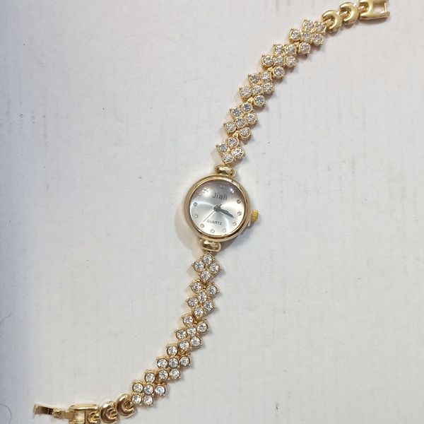 ساعت مجلسی زنانه