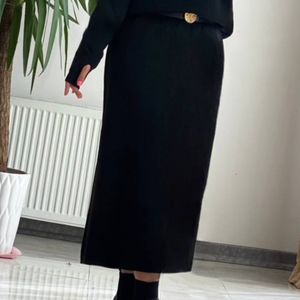 مشخصات ست بلوز دامن فینگردار رامیلا