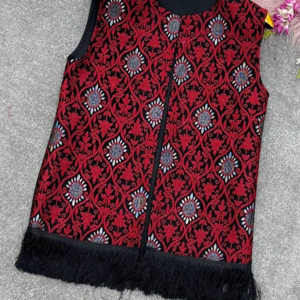 خرید انلاین جلیقه ریش دار فرحزاد