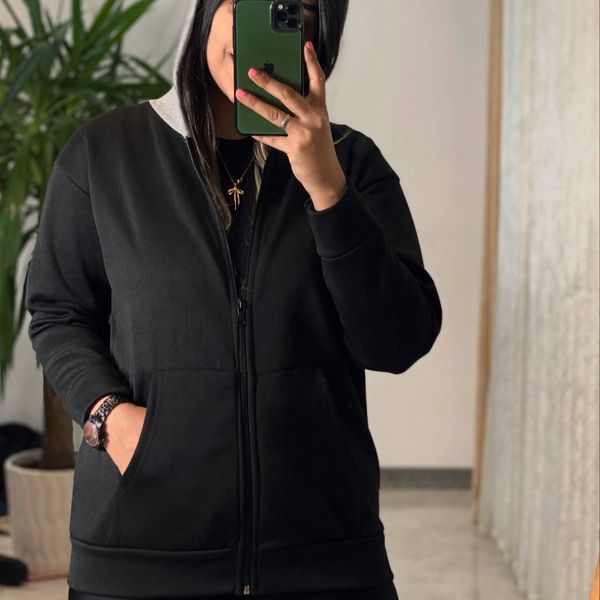 سویشرت پرستو کره ای