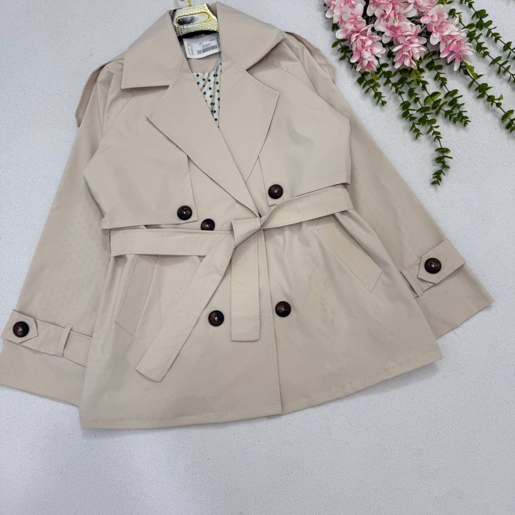 مشخصات مانتو بارونی طرح هینا