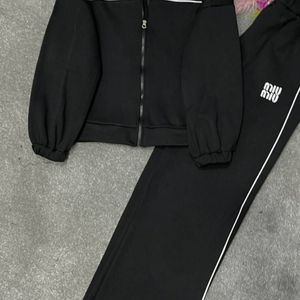 فروش اینترنتی ست اسپرت Miu miu