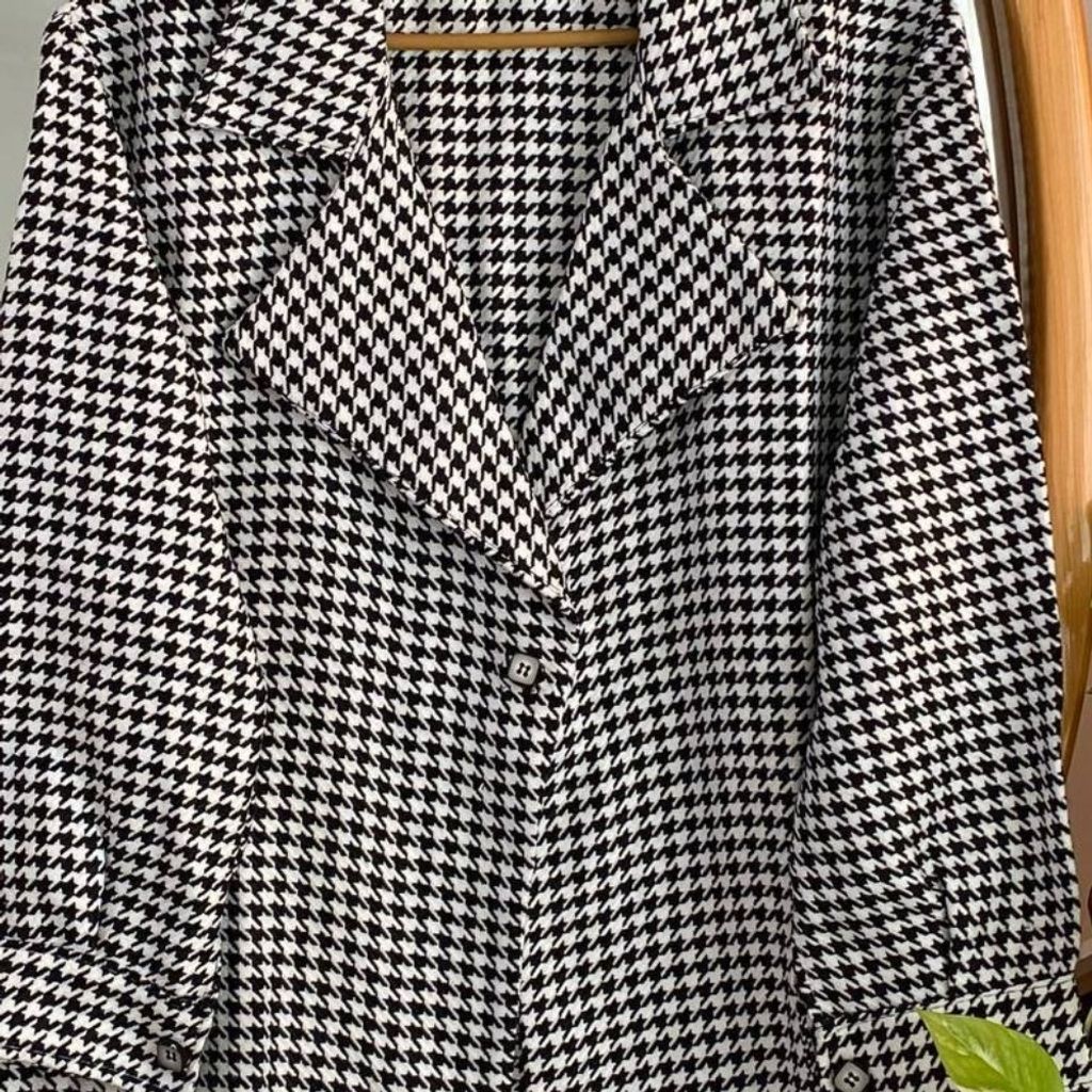 مشخصات کت یقه انگلیسی تک دکمه