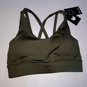 مشخصات نیم تنه ورزشی مل اند موژ