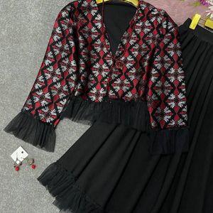 مشخصات ست کت و دامن مازراتی یلدایی