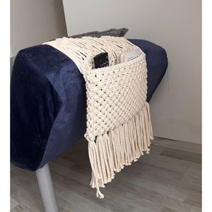 نگهدارنده کتاب دسته مبل مکرومه بافی طرح سیمرغ