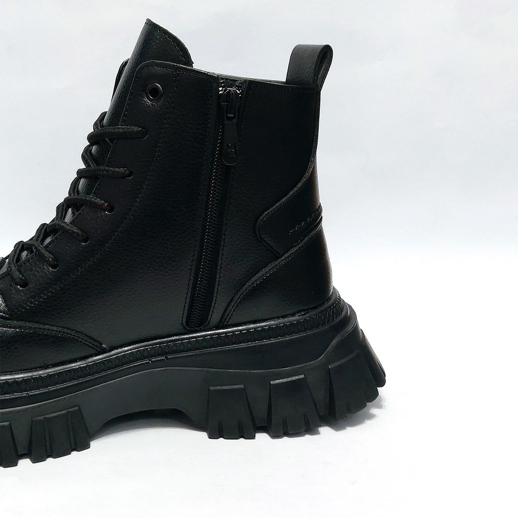 فروش اینترنتی نیم بوت برشکا طرح دکتر مارتینز Bershka Dr.Martens
