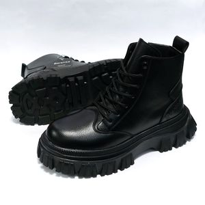مشخصات نیم بوت برشکا طرح دکتر مارتینز Bershka Dr.Martens