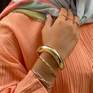 فروش اینترنتی دستبند النگویی آیینه ای دفورمه کد 3330001