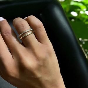 انگشتر زنانه  دولایه ساده نگینی کد 3331020