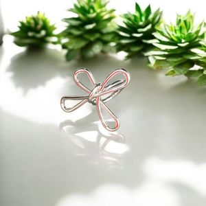 انگشتر زنانه دفورمه گره ای کد 3331004