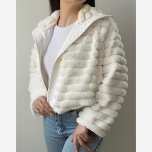 خرید انلاین بامبر جکت پشمی خز سویشرت زنانه کت