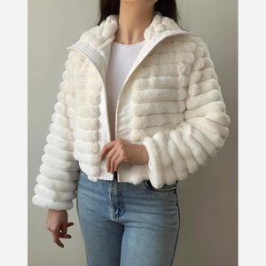 بامبر جکت پشمی خز سویشرت زنانه کت