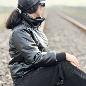 مشخصات کاپشن کاپشن دخترانه چرم شیکسون تم گالری