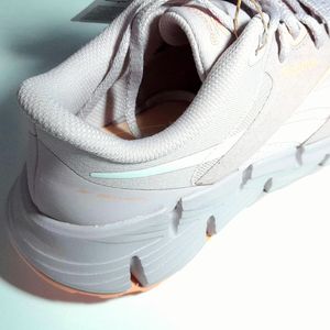 خرید آنلاین کفش زنانه رانینگ ریباک Reebok Zig Dynamica 5 اورجینال