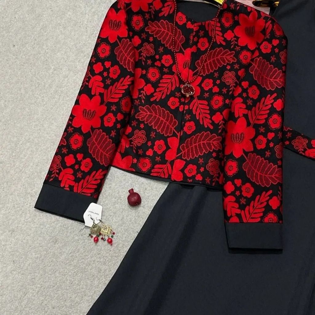 مشخصات سه تیکه یلدایی🩸🍉