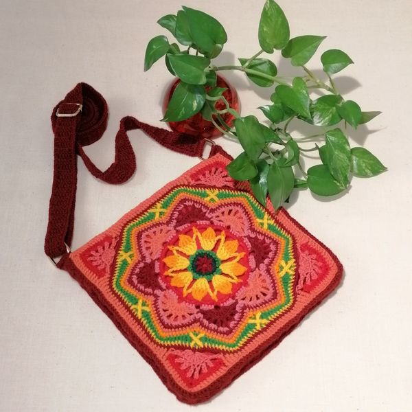 کیف رودوشی طرح کاشی ایرانی و قلب کد 09111