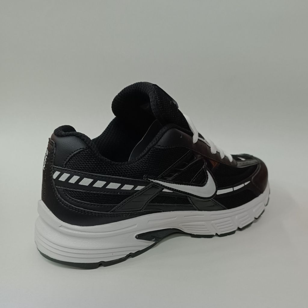 خرید انلاین کتونی مردانه نایک اینیشیتور Nike Initiator مشکی زیره سفید کیفیت بالا