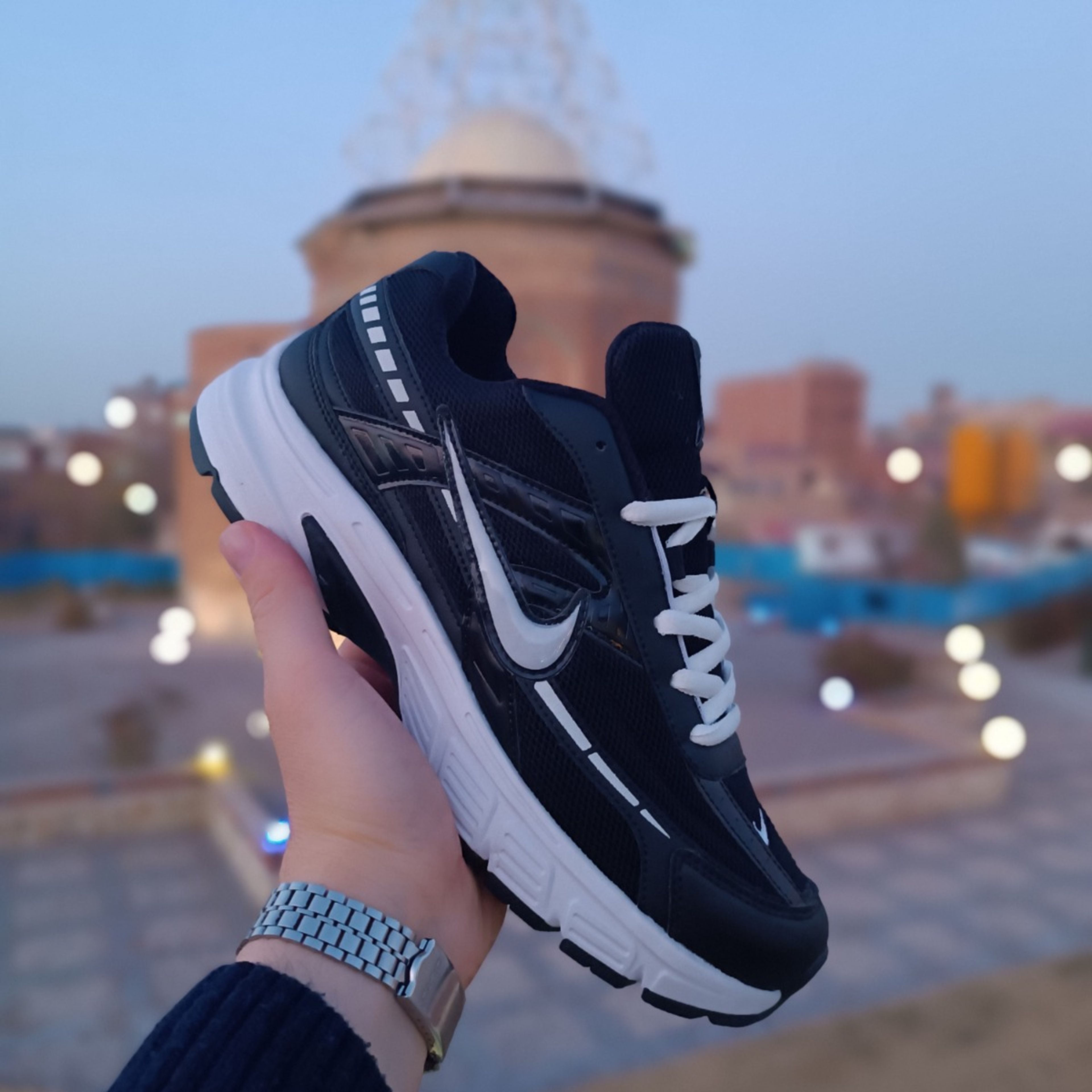 خرید آنلاین کتونی مردانه نایک اینیشیتور Nike Initiator مشکی زیره سفید کیفیت بالا