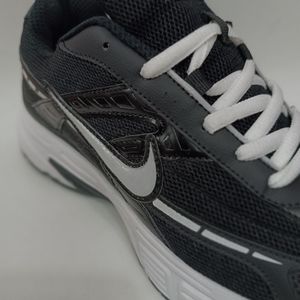 قیمت کتونی مردانه نایک اینیشیتور Nike Initiator مشکی زیره سفید کیفیت بالا