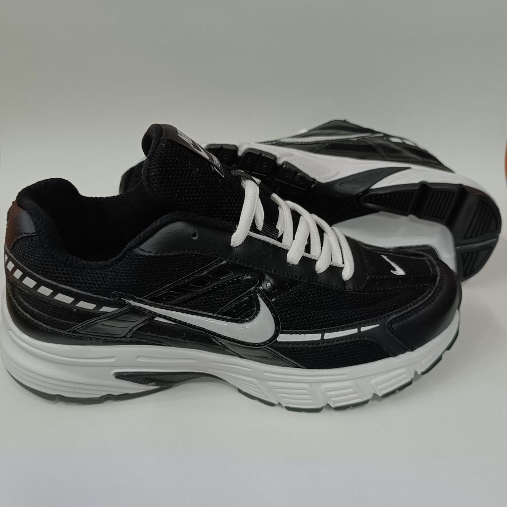 خرید انلاین کتونی مردانه نایک اینیشیتور Nike Initiator مشکی زیره سفید کیفیت بالا