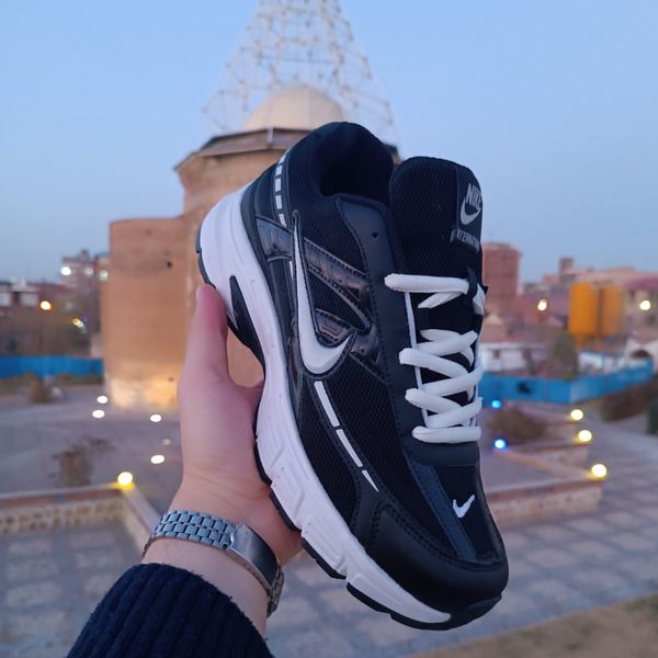 کتونی مردانه نایک اینیشیتور Nike Initiator مشکی زیره سفید کیفیت بالا