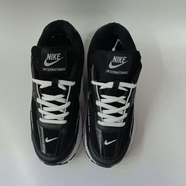 کتونی مردانه نایک اینیشیتور Nike Initiator مشکی زیره سفید کیفیت بالا