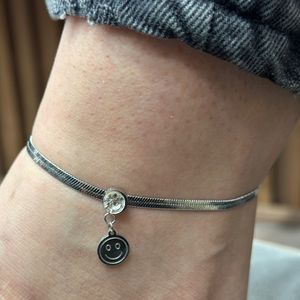 پابند استیکردار نقره ای