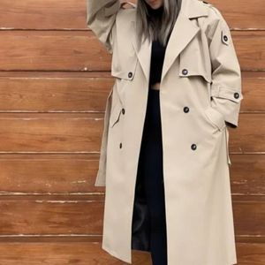 خرید اینترنتی بارانی آستردار زنانه