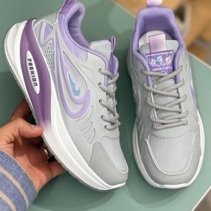 خرید اینترنتی قیمت کتونی بچگانه طرح نایک فشن از K-Z کد 4070803