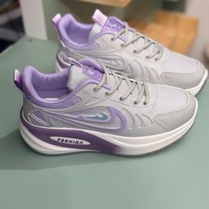 خرید اینترنتی قیمت کتونی بچگانه طرح نایک فشن از K-Z کد 4070803