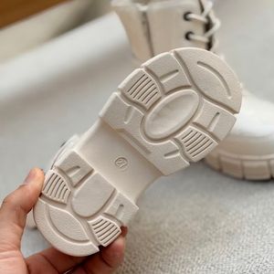 خرید اینترنتی قیمت بوت بچگانه طرح ورنی بغل زیپ از Kids کد 4090801