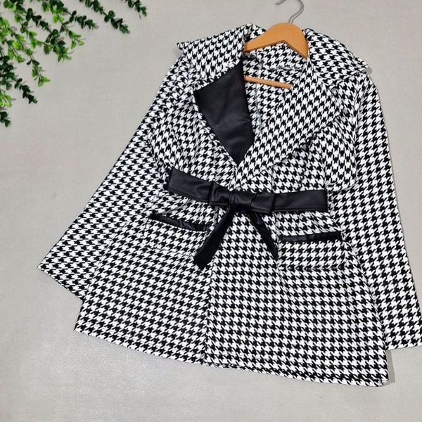 مانتو زنانه کتی طرح دلوین