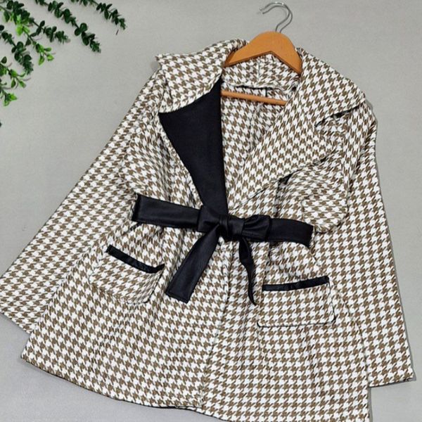 مانتو زنانه کتی طرح دلوین