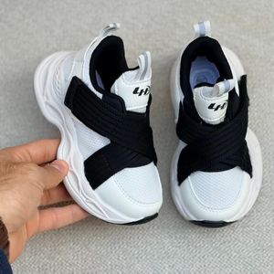 خرید اینترنتی قیمت کتونی بچگانه طرح بند ضربدری از کد 4091101