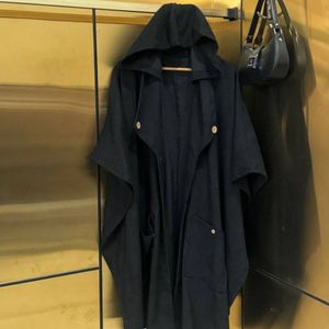 مشخصات پانچ کلاهدار نورا