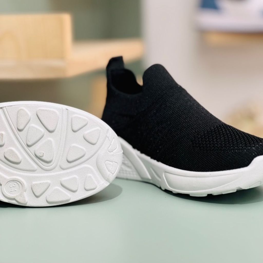 خرید اینترنتی قیمت کتونی بچگانه جورابی از K-Z کد 4023001