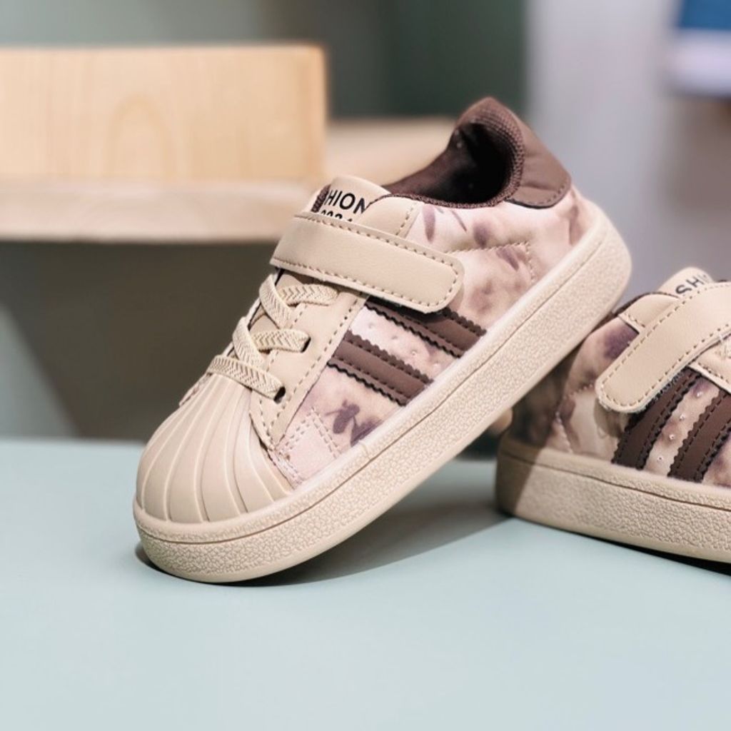 خرید اینترنتی قیمت ونس بچگانه طرح الستار دو خط از KIDS  کد 4022806