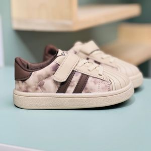 خرید اینترنتی قیمت ونس بچگانه طرح الستار دو خط از KIDS  کد 4022806