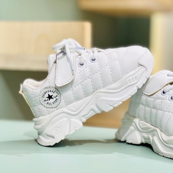 کتونی بچگانه طرح شنل دوزی آوا کد 112903