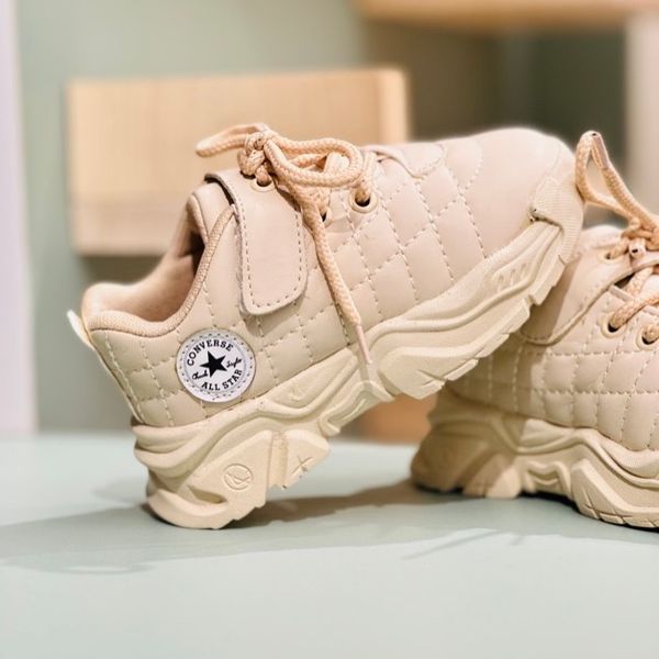 کتونی بچگانه طرح شنل دوزی آوا کد 112903