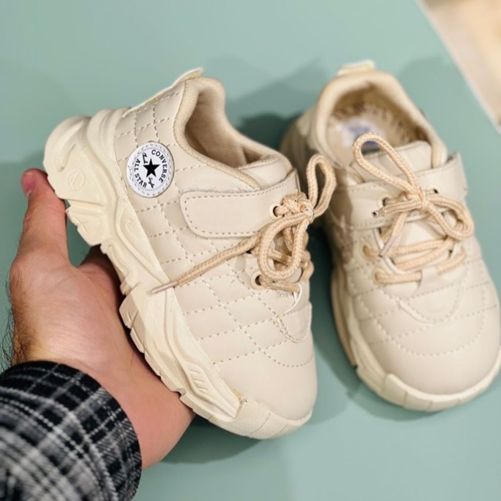 خرید اینترنتی قیمت کتونی بچگانه طرح شنل دوزی آوا کد 112903