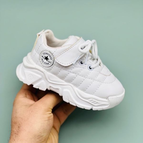 کتونی بچگانه طرح شنل دوزی آوا کد 112903