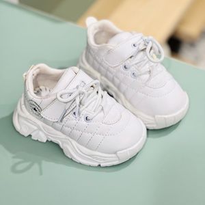 خرید اینترنتی قیمت کتونی بچگانه طرح شنل دوزی آوا کد 112903